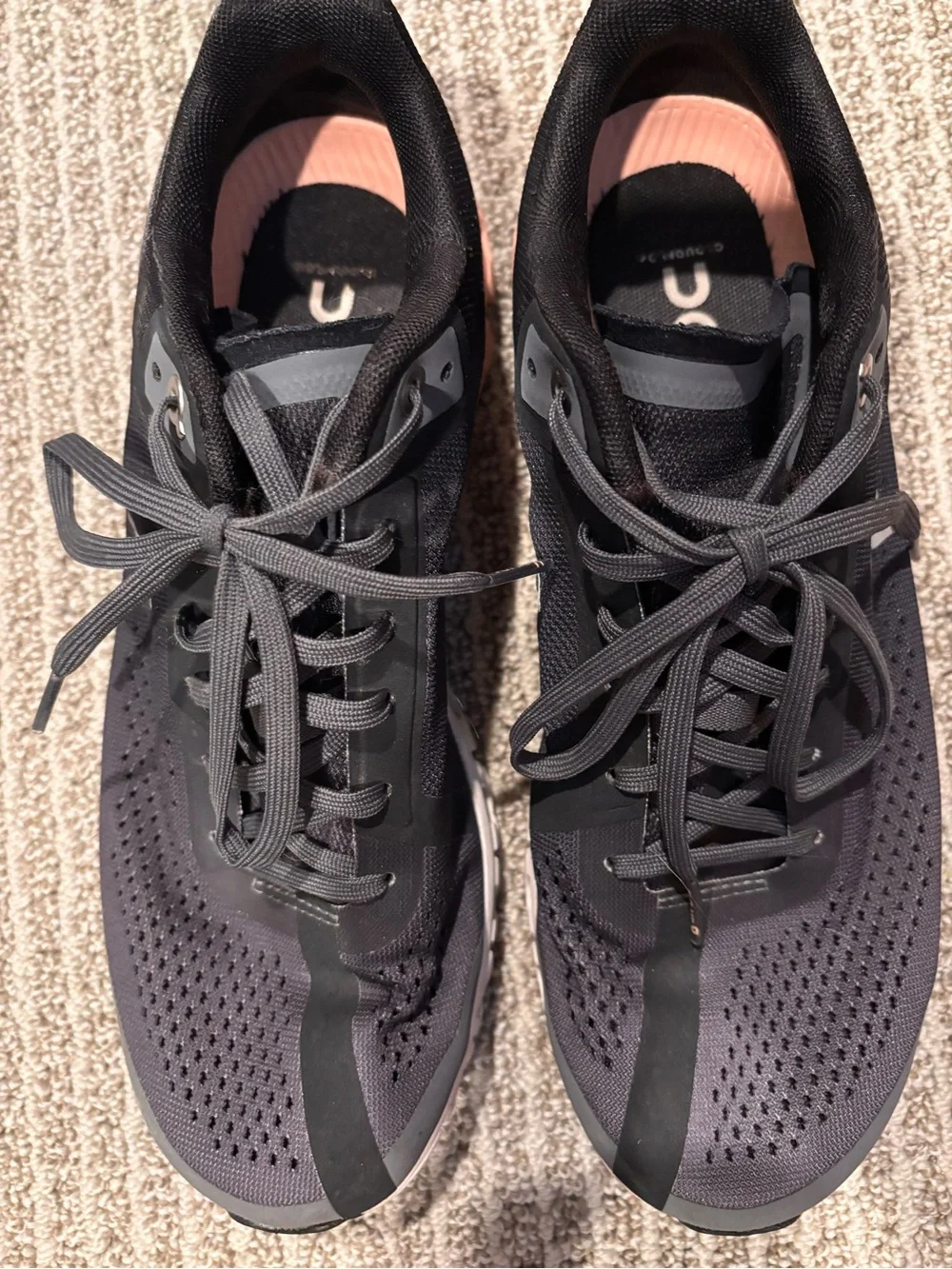 Oncloud size 8 women’s